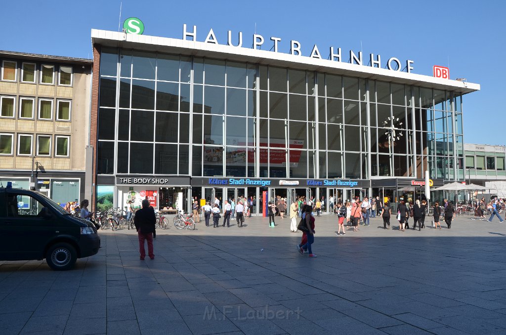 Verdaechtiger Gegenstand Koelner Hauptbahnhof P18.JPG